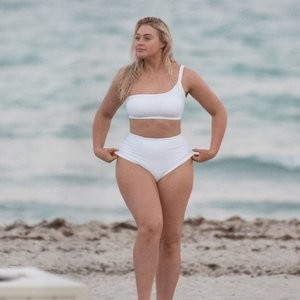Nude Celeb Pic Iskra Lawrence 012 pic