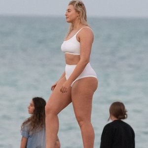 Nude Celeb Pic Iskra Lawrence 017 pic