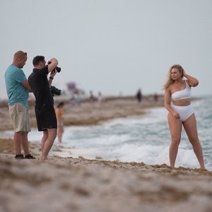 Free Nude Celeb Iskra Lawrence 021 pic