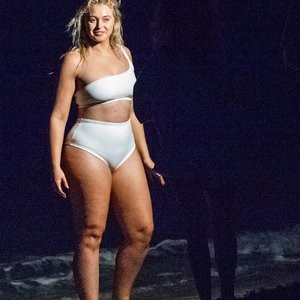 Celebrity Nude Pic Iskra Lawrence 038 pic