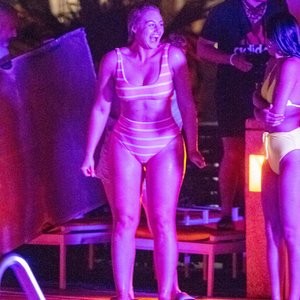 Celebrity Nude Pic Iskra Lawrence 063 pic