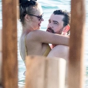 Jack Whitehall & Roxy Horner Pack on the PDA while Vacationing in Greece (23 Photos) – Leaked Nudes
