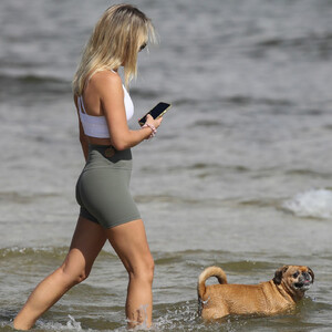 Free nude Celebrity Jaimie Gardner 031 pic