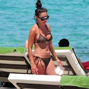 James Lock & Yazmin Oukhellou Relax and Sunbath in Majorca (30 Photos) – Leaked Nudes