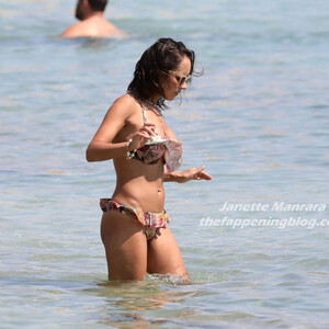Nude Celebrity Picture Janette Manrara 021 pic