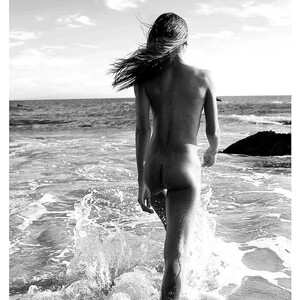 nude celebrities Jasmine Tookes 021 pic