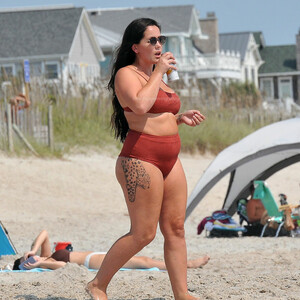 Celebrity Naked Jenelle Evans 030 pic