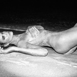 Real Celebrity Nude Jenna Pietersen 002 pic