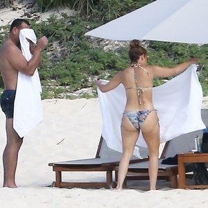 Real Celebrity Nude Jennifer Lopez 045 pic