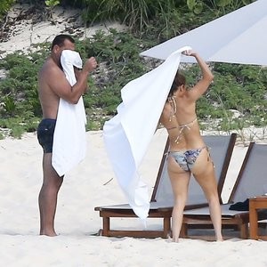 Naked Celebrity Jennifer Lopez 046 pic