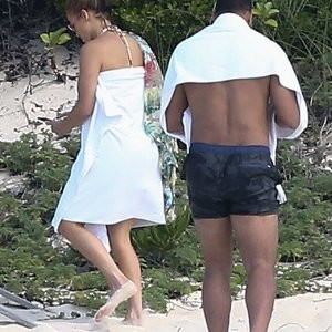 Hot Naked Celeb Jennifer Lopez 048 pic