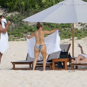 celeb nude Jennifer Lopez 062 pic