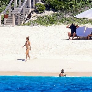 Naked Celebrity Pic Jennifer Lopez 068 pic