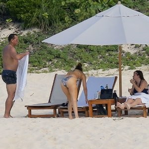 Nude Celeb Pic Jennifer Lopez 082 pic