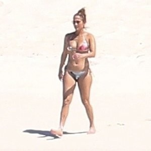 Newest Celebrity Nude Jennifer Lopez 093 pic