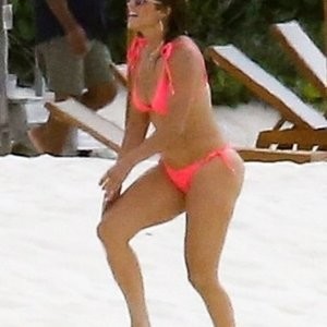 Newest Celebrity Nude Jennifer Lopez 047 pic