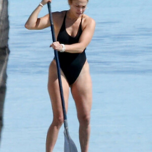 Free nude Celebrity Jennifer Lopez 023 pic