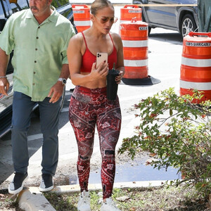 nude celebrities Jennifer Lopez 005 pic
