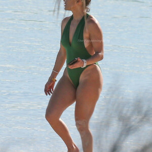 Celebrity Nude Pic Jennifer Lopez 003 pic