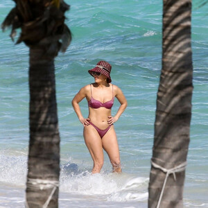 Free nude Celebrity Jennifer Lopez 022 pic