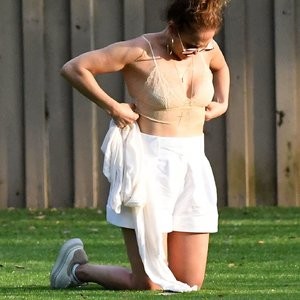 Nude Celeb Pic Jennifer Lopez 057 pic