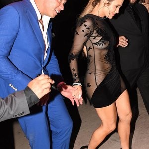 Famous Nude Jennifer Lopez 038 pic