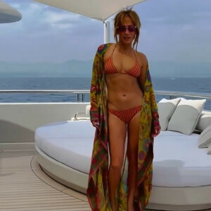 Naked Celebrity Pic Jennifer Lopez 011 pic