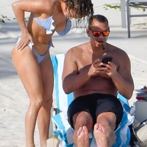 Newest Celebrity Nude Jennifer Lopez 023 pic