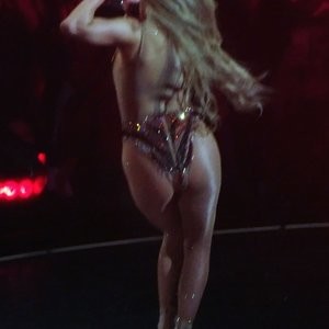 Celeb Naked Jennifer Lopez 042 pic
