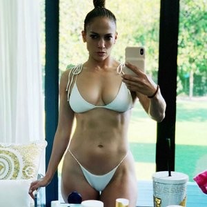 Naked Celebrity Jennifer Lopez 002 pic