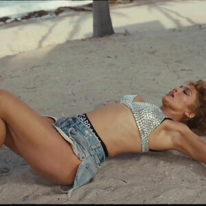 Free Nude Celeb Jennifer Lopez 028 pic