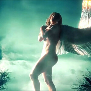 Newest Celebrity Nude Jennifer Lopez 003 pic