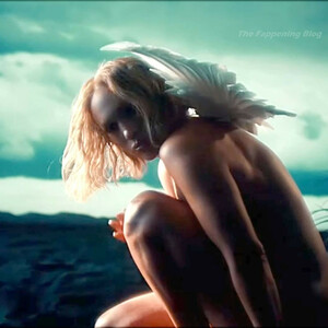 Celeb Naked Jennifer Lopez 015 pic