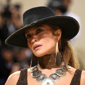 Famous Nude Jennifer Lopez 080 pic