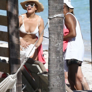 Leaked Celebrity Pic Jennifer Lopez 021 pic