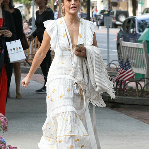 nude celebrities Jennifer Lopez 024 pic