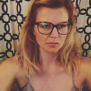 Jennifer Robertson Sexy (8 Photos) – Leaked Nudes