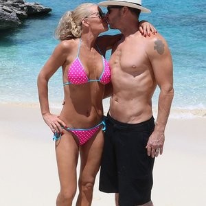 Leaked Celebrity Pic Jenny McCarthy 002 pic