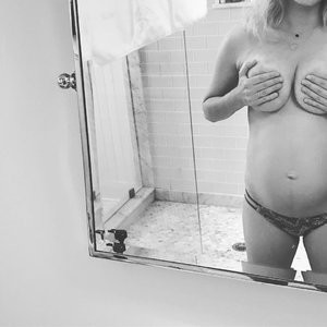 Jenny Mollen Nude & Sexy (10 Photos) - Leaked Nudes