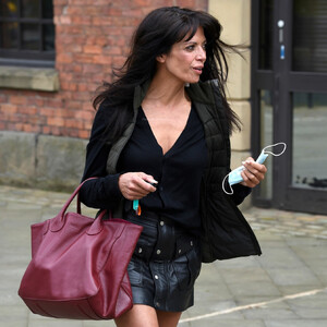 Naked celebrity picture Jenny Powell 023 pic