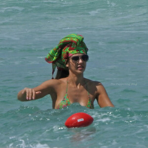 Celebrity Naked Jessica Alba 029 pic