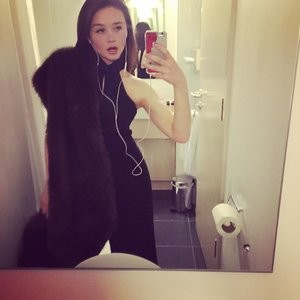 Real Celebrity Nude Jessica Barden 054 pic