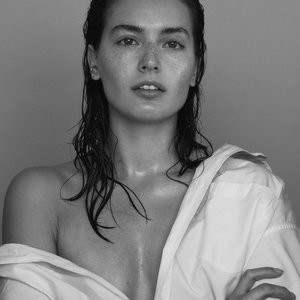 Leaked Celebrity Pic Jessica Clements 004 pic