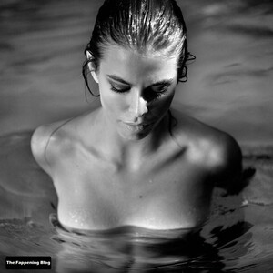 Celeb Naked Jessica Goicoechea 097 pic