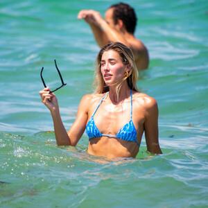 Celeb Nude Jessica Serfaty 033 pic