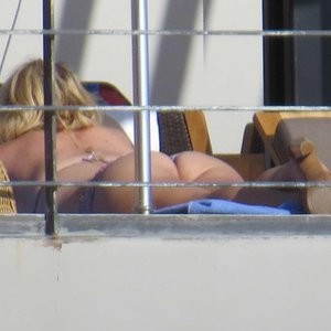 Celebrity Leaked Nude Photo Jessica Simpson 008 pic