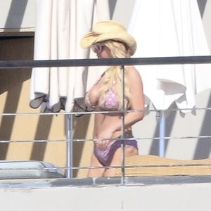 Naked Celebrity Pic Jessica Simpson 029 pic
