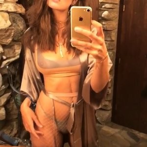 Jessica Wall See Through (3 Pics + Gif) – Leaked Nudes