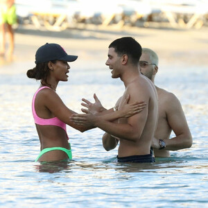 Real Celebrity Nude Joan Smalls 013 pic
