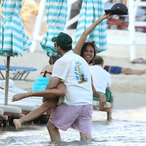 Free Nude Celeb Joan Smalls 021 pic